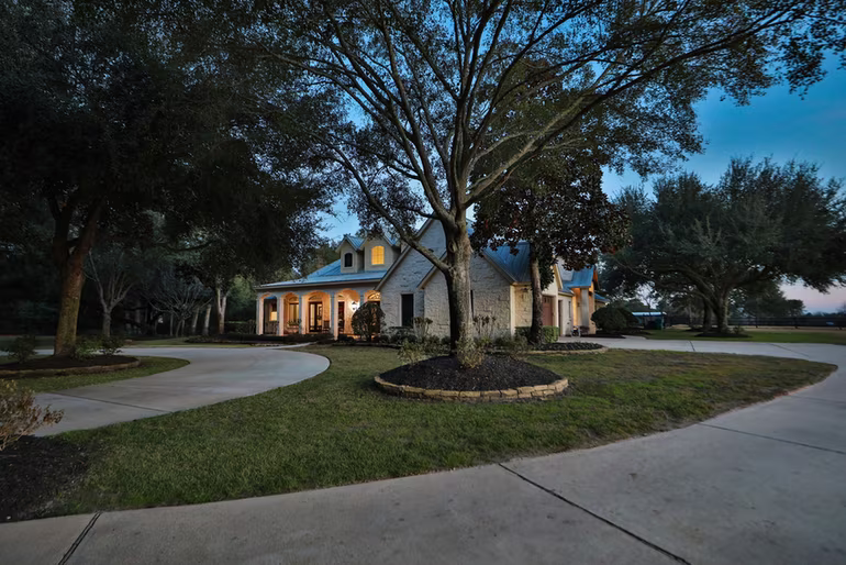 Photo 3 of 15601 Brown Road, Tomball, TX