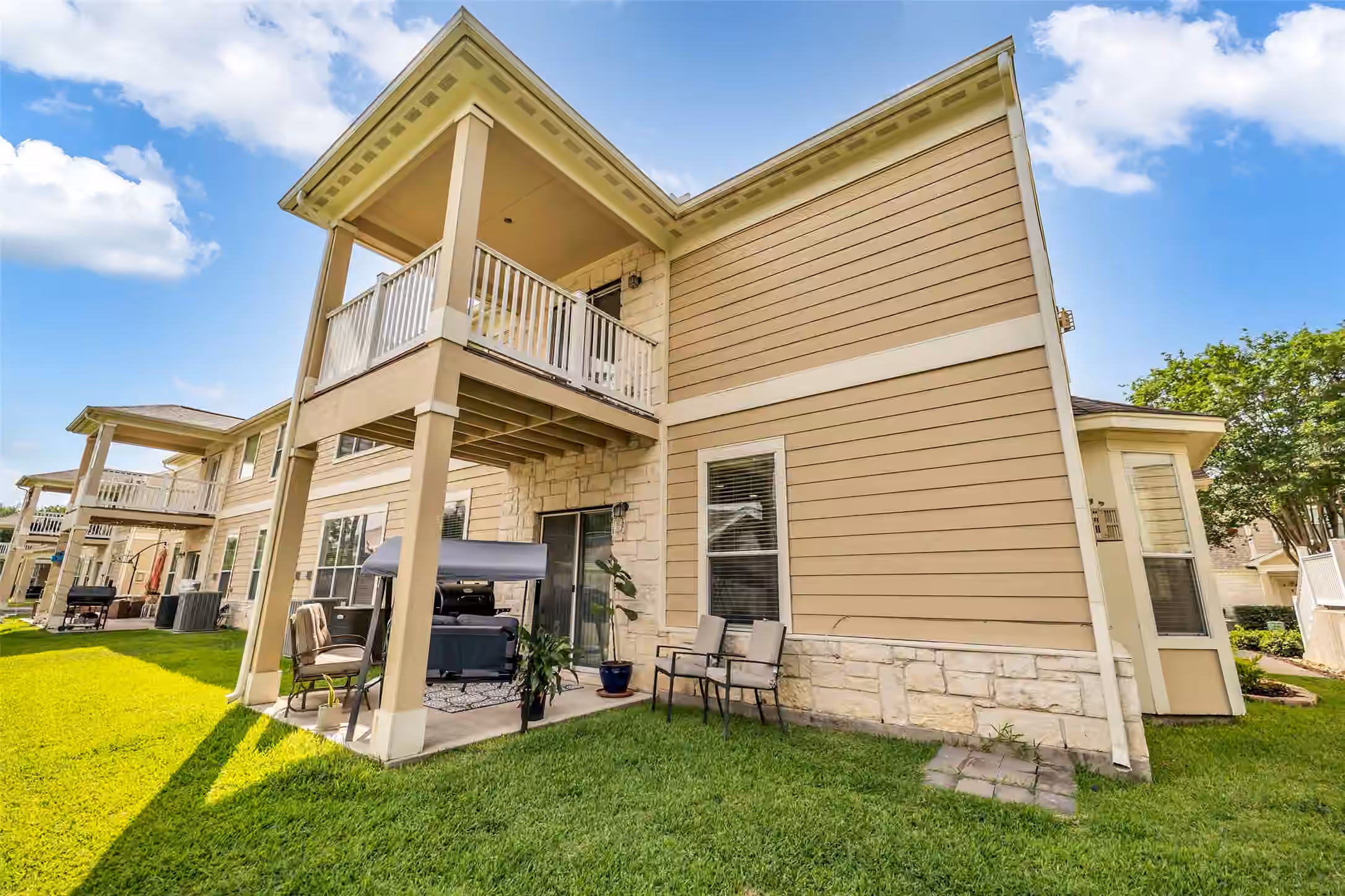 Photo 5 of 13600 Breton Ridge Street 20A, Houston, TX