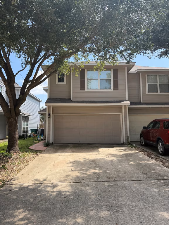 Photo 3 of 6026 Yorkglen Manor Lane, Houston, TX