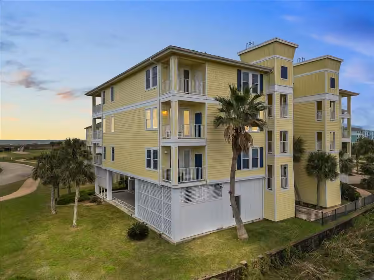 Photo 5 of 4111 Pointe West Drive 201, Galveston, TX