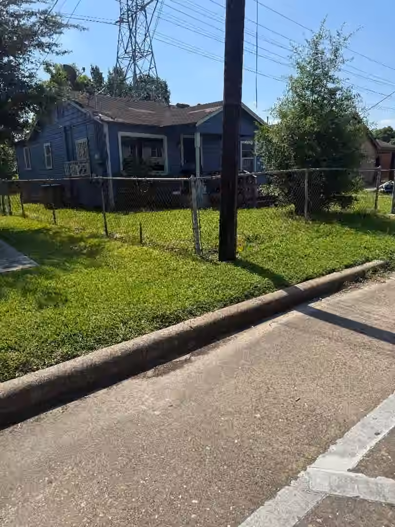 Photo 7 of 3814 Hardy Street, Houston, TX