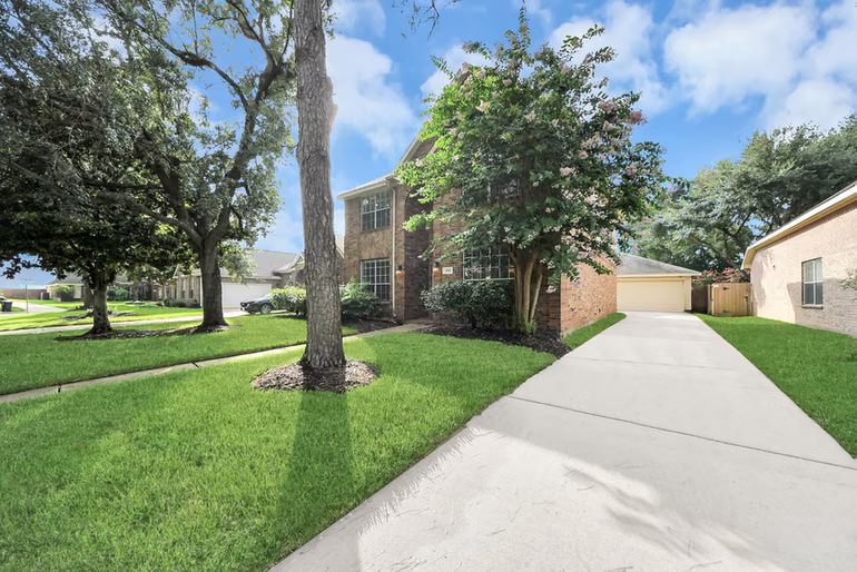 Photo 4 of 1511 Pacific Grove Lane, Katy, TX