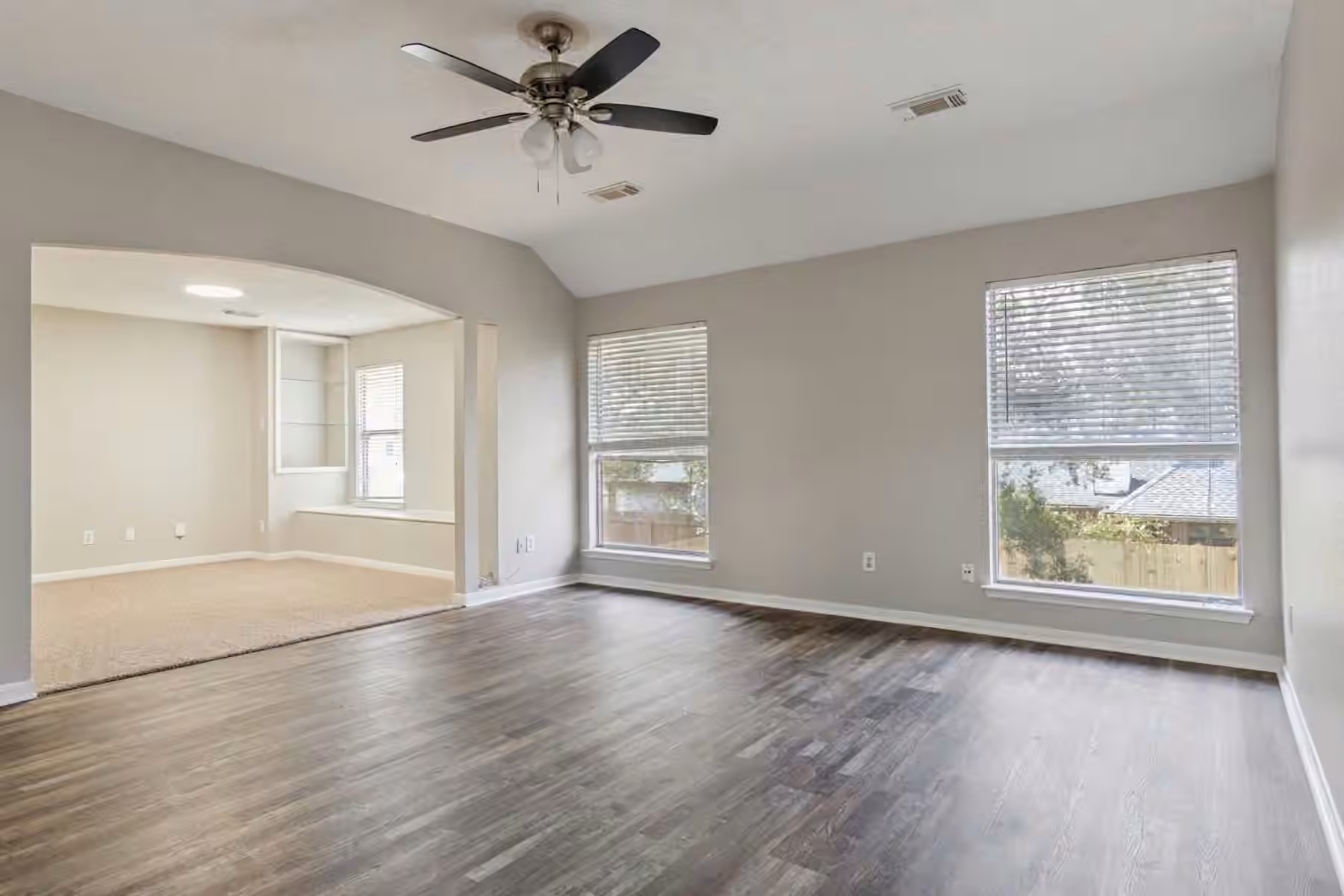 Photo 5 of 13327 White Oak Landing Boulevard, Houston, TX