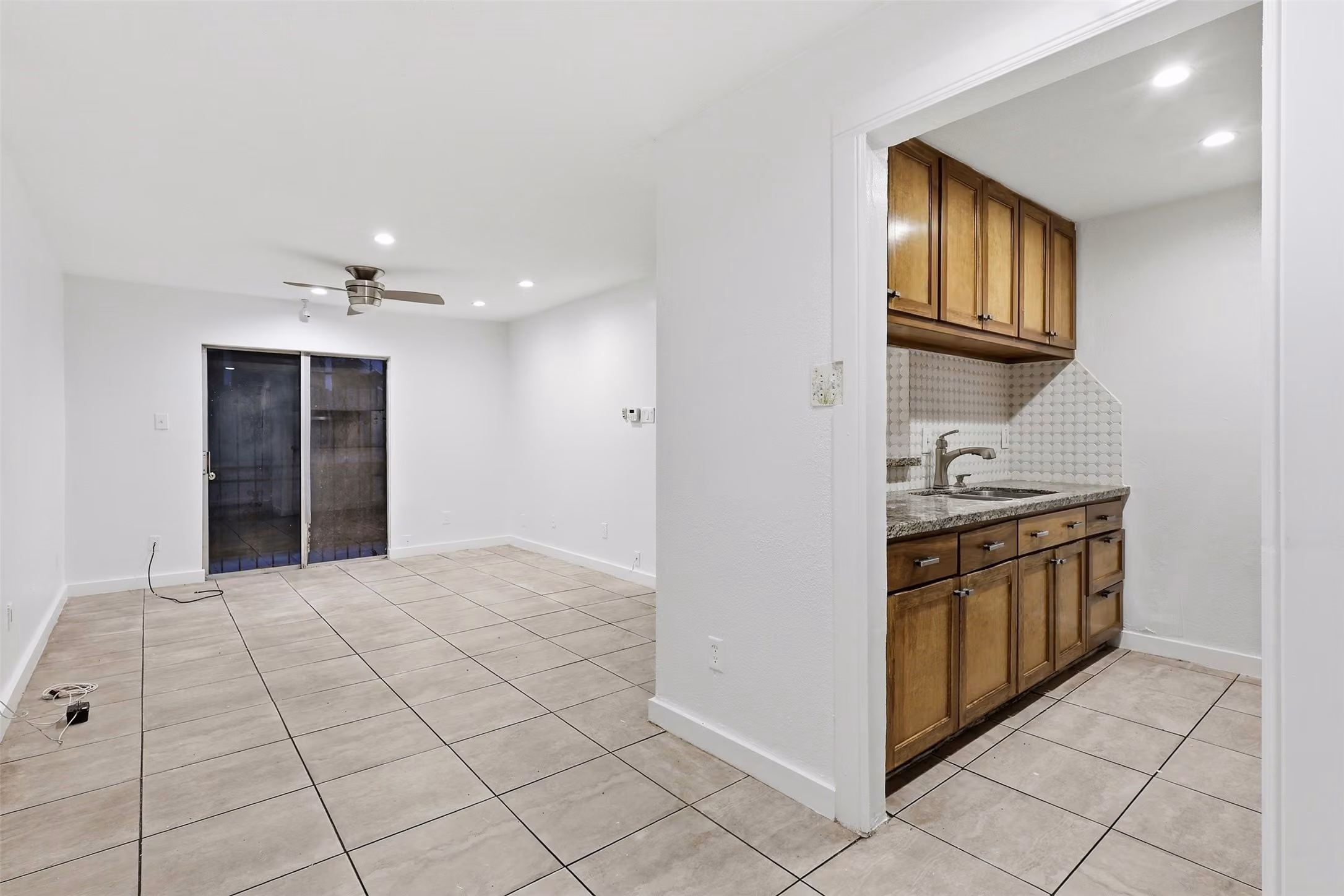 Photo 7 of 7200 Clarewood Drive 1700, Houston, TX