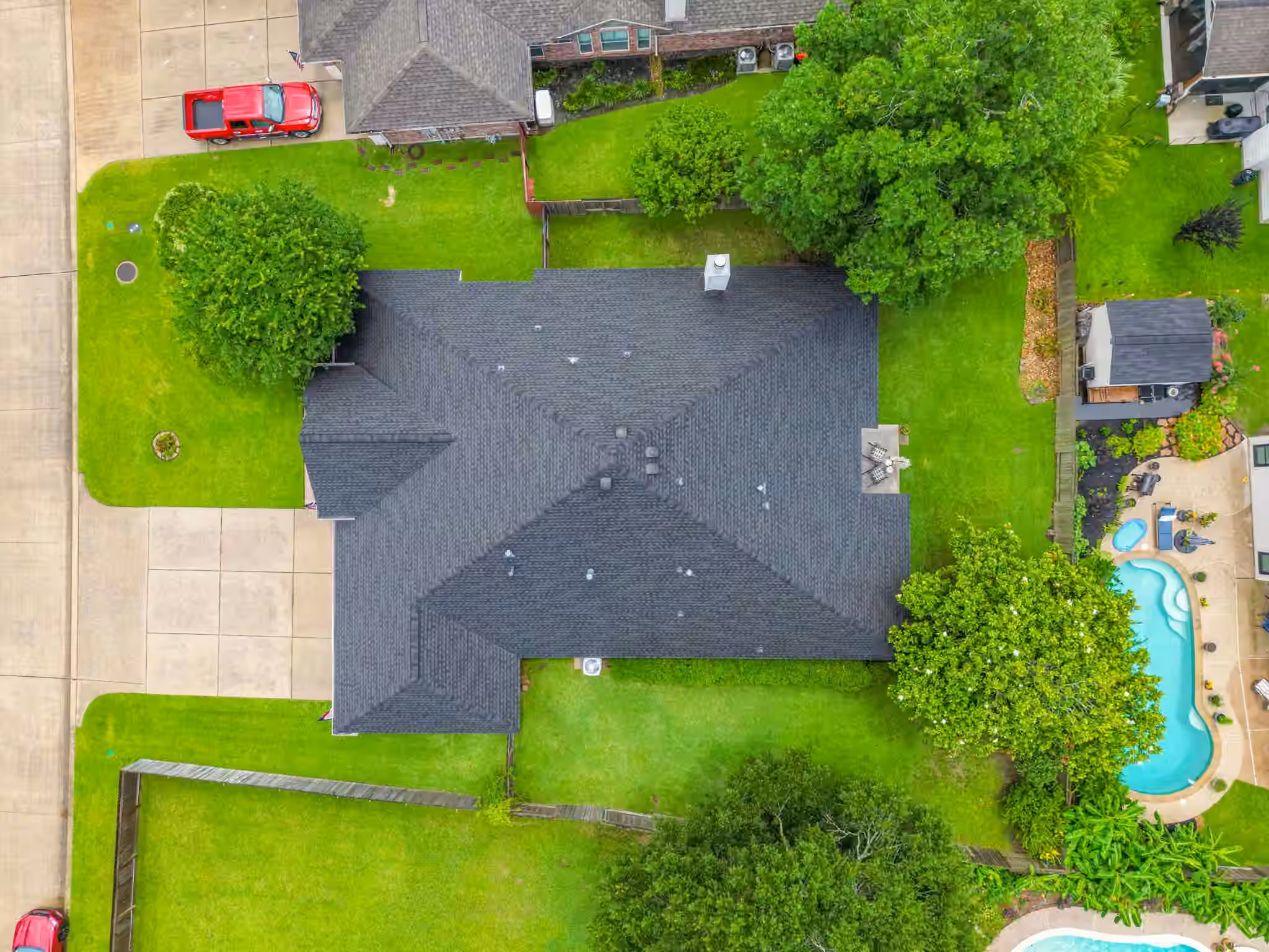 Photo 2 of 1859 Pembrook Circle, Conroe, TX