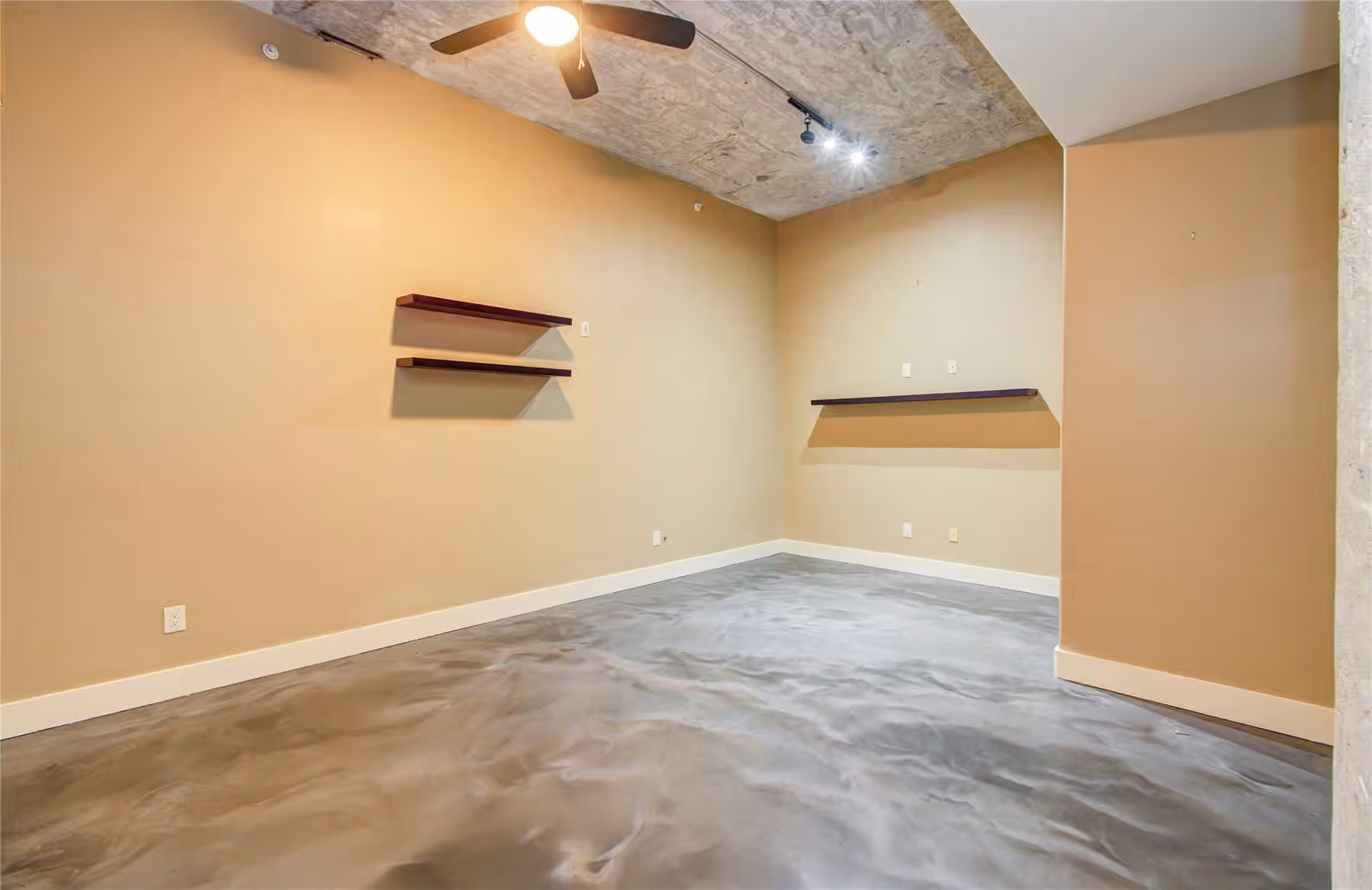 Photo 7 of 2323 Polk Street 205, Houston, TX