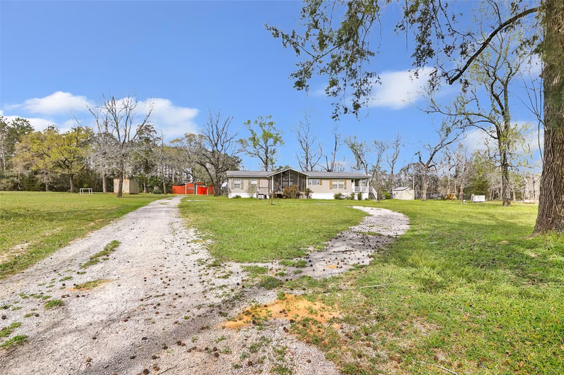 Photo 3 of 17659 E FM 1097 ROAD, Willis, TX