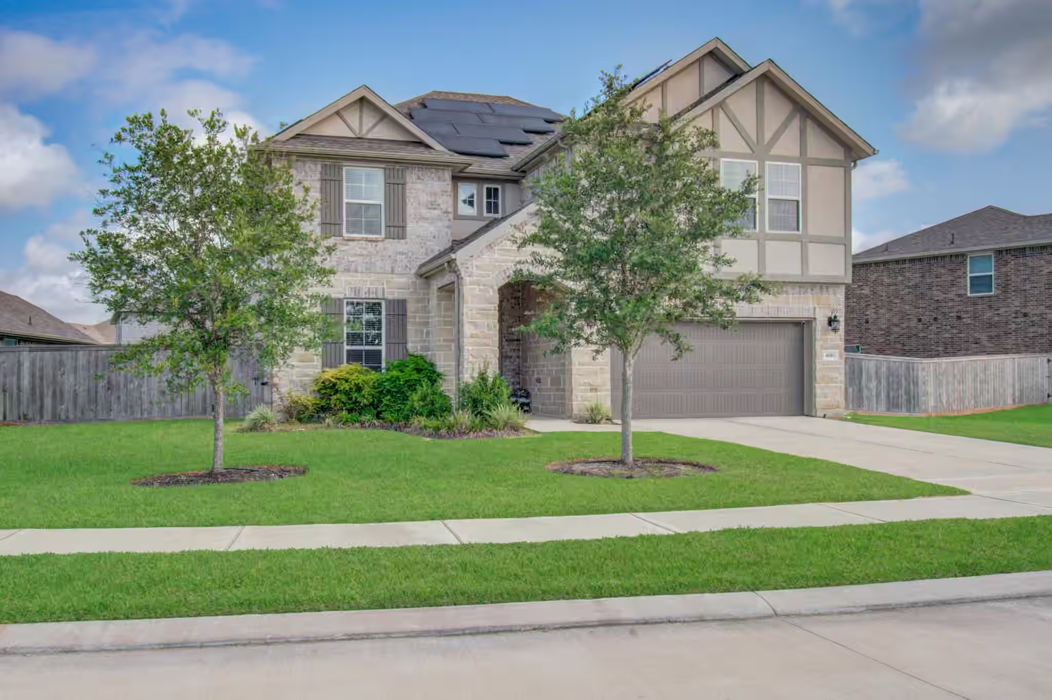 Photo 3 of 4910 Magnolia Springs Drive, Pearland, TX