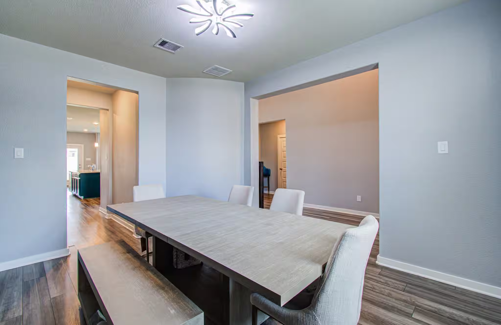 Photo 7 of 4910 Magnolia Springs Drive, Pearland, TX