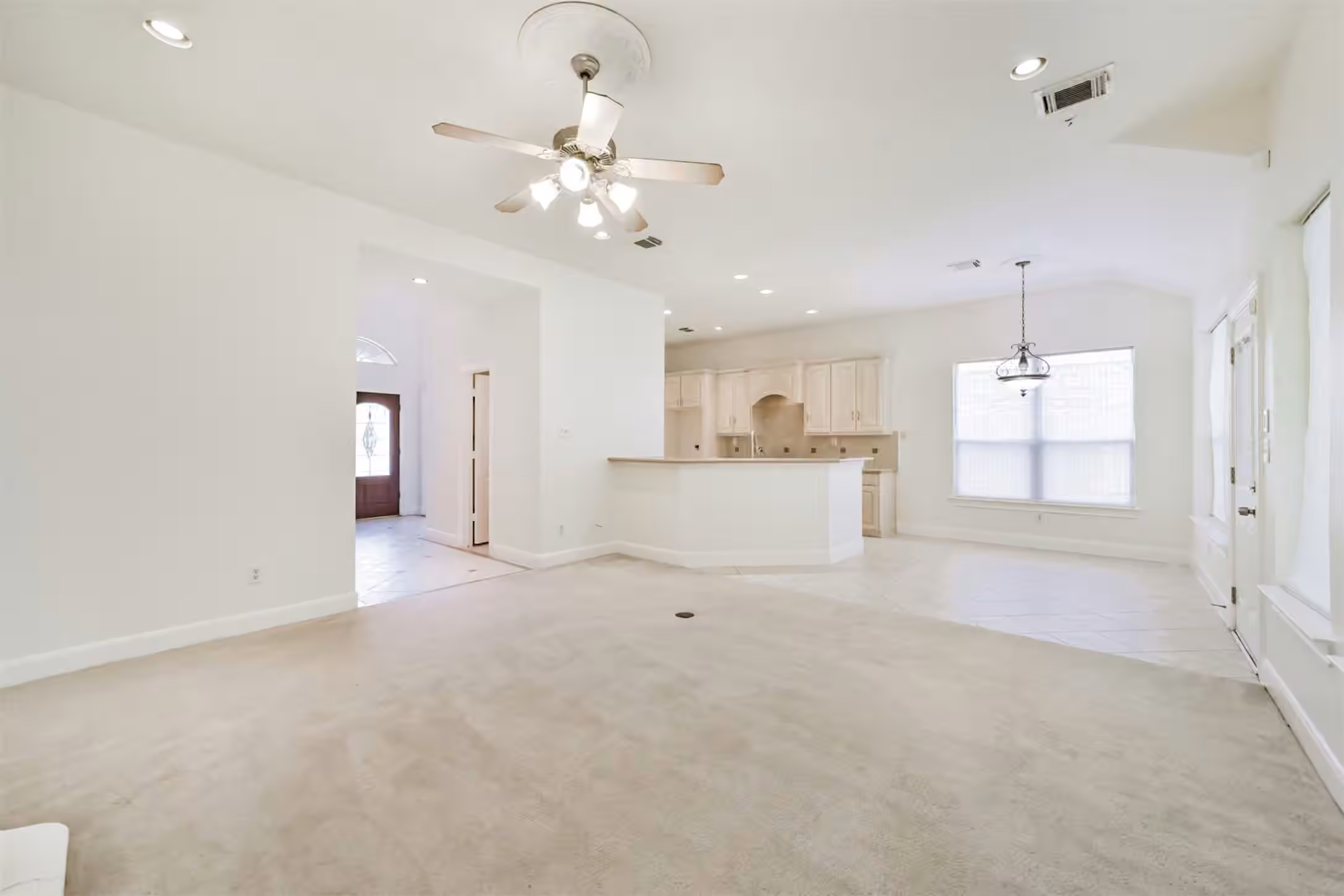 Photo 3 of 2615 Katie Harbor Drive, Manvel, TX