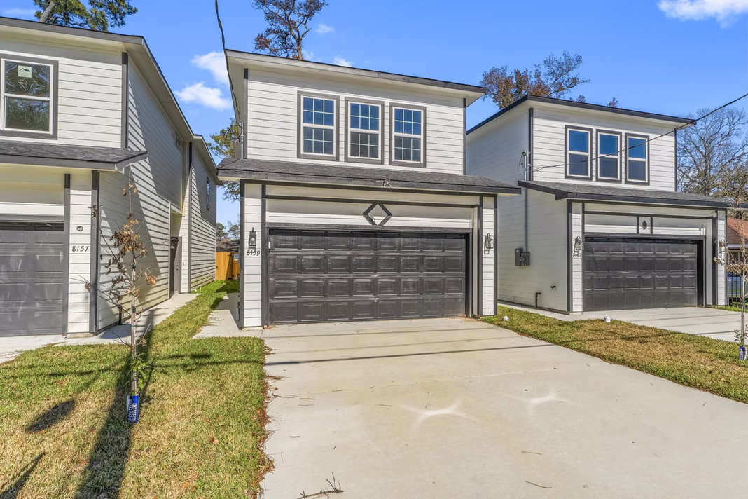 Photo 2 of 8159 Crestview Drive, Houston, TX