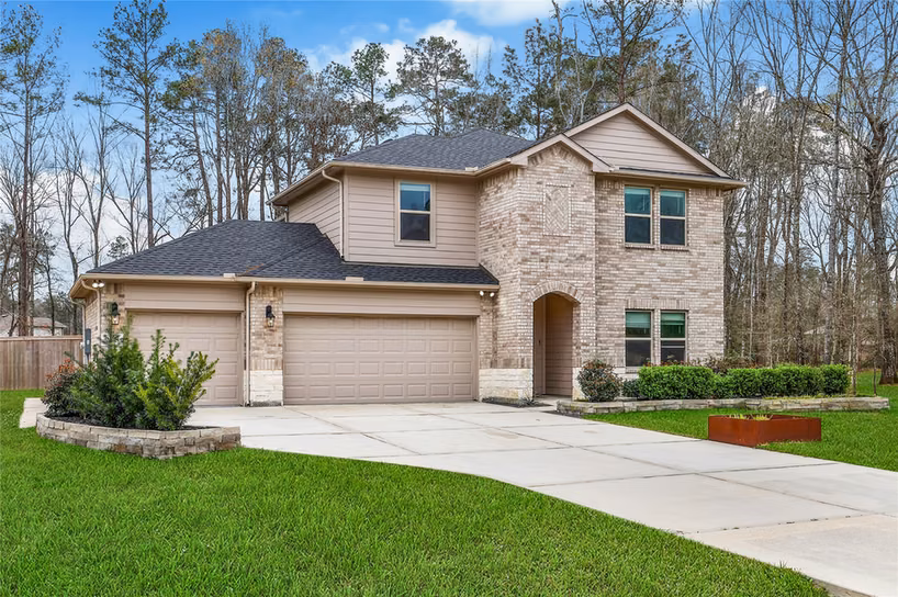 Photo 2 of 2818 Roman Forest Boulevard, New Caney, TX