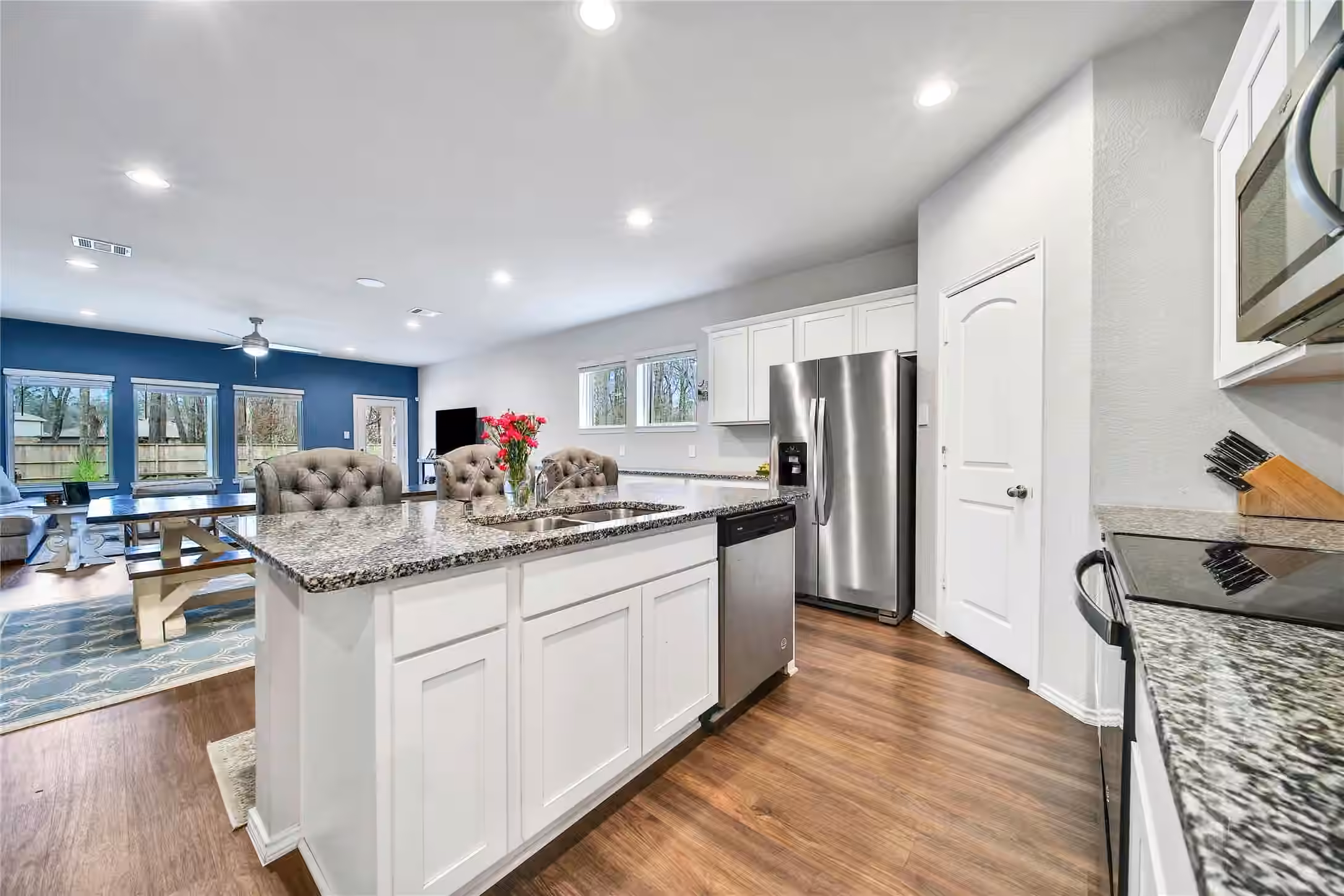 Photo 5 of 2818 Roman Forest Boulevard, New Caney, TX
