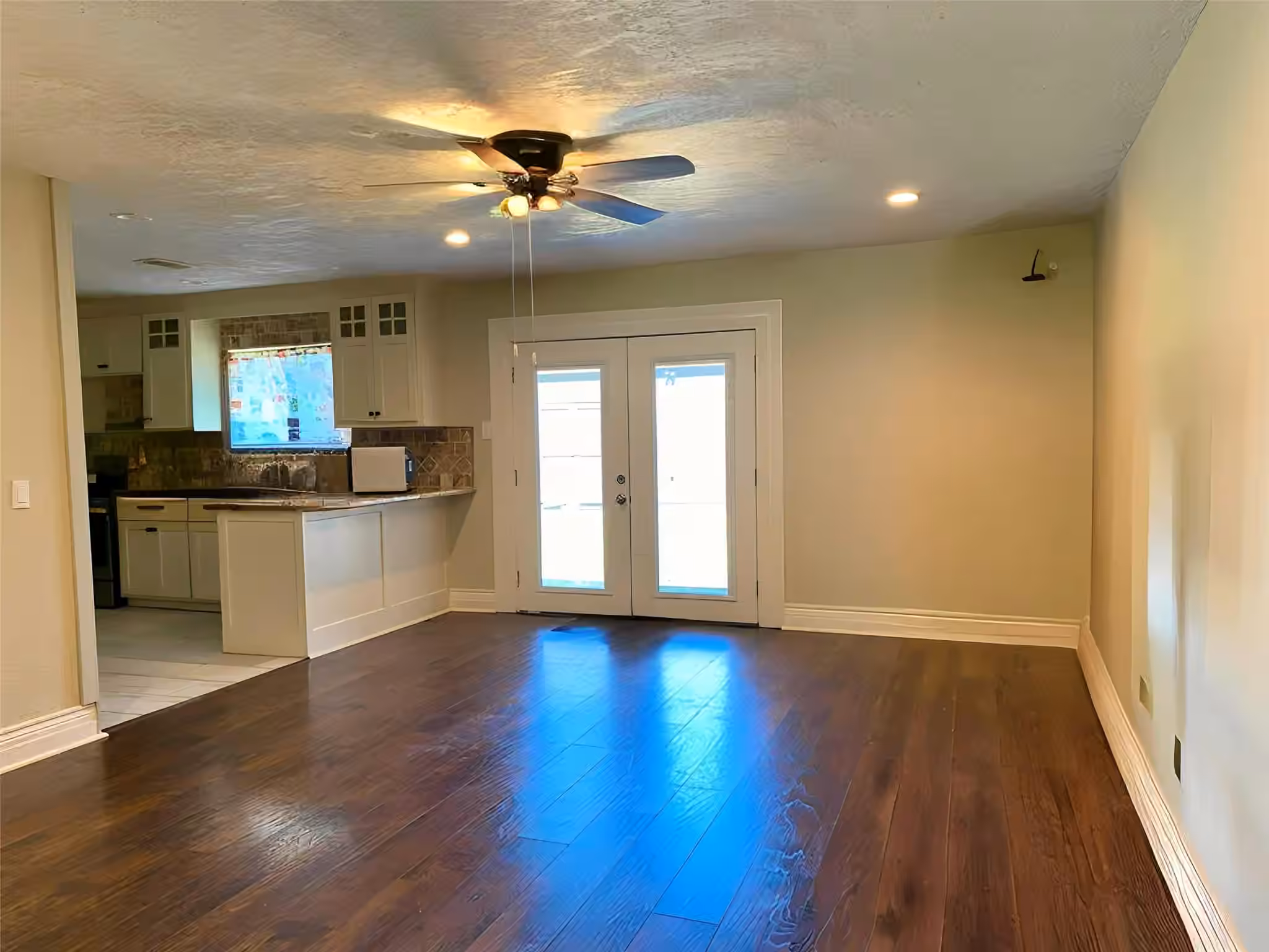 Photo 6 of 14131 Woodforest Boulevard, Houston, TX