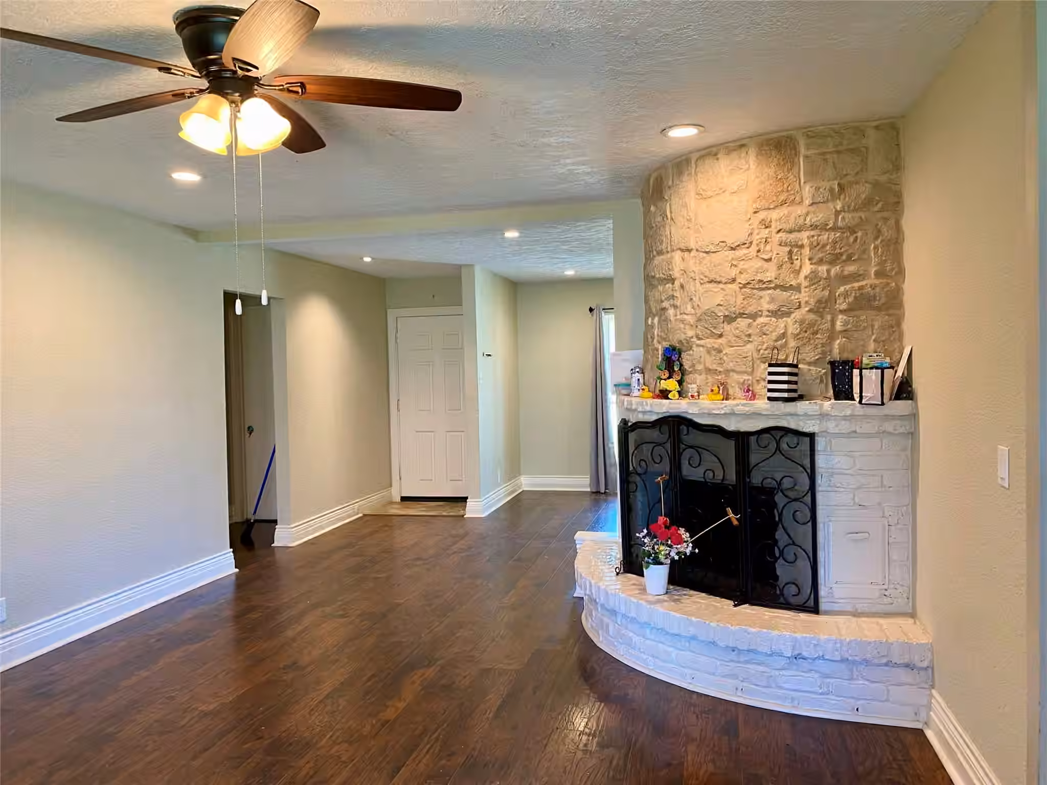 Photo 7 of 14131 Woodforest Boulevard, Houston, TX