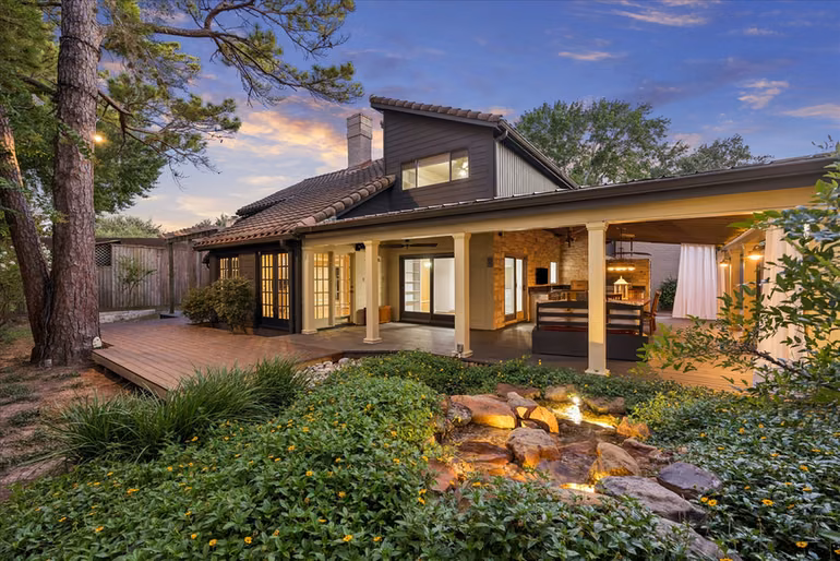 Photo 2 of 636 Rancho Bauer Drive, Houston, TX