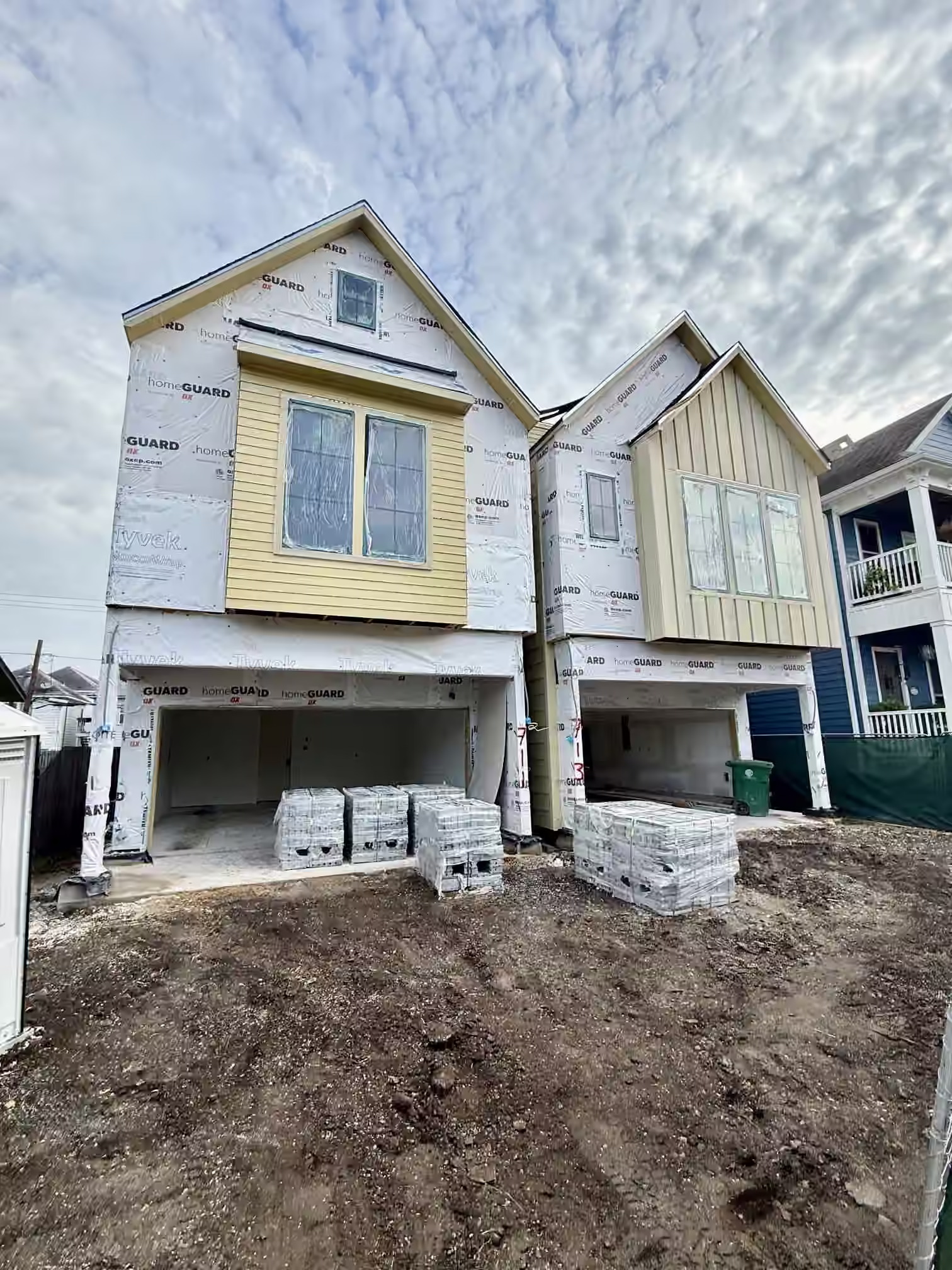 Photo 3 of 711 E 26TH Street, Houston, TX