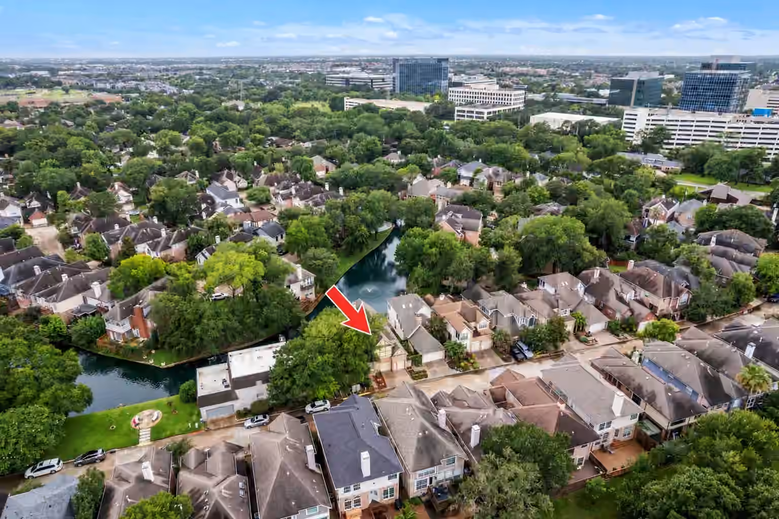 Photo 4 of 12853 Kingsbridge Lane, Houston, TX