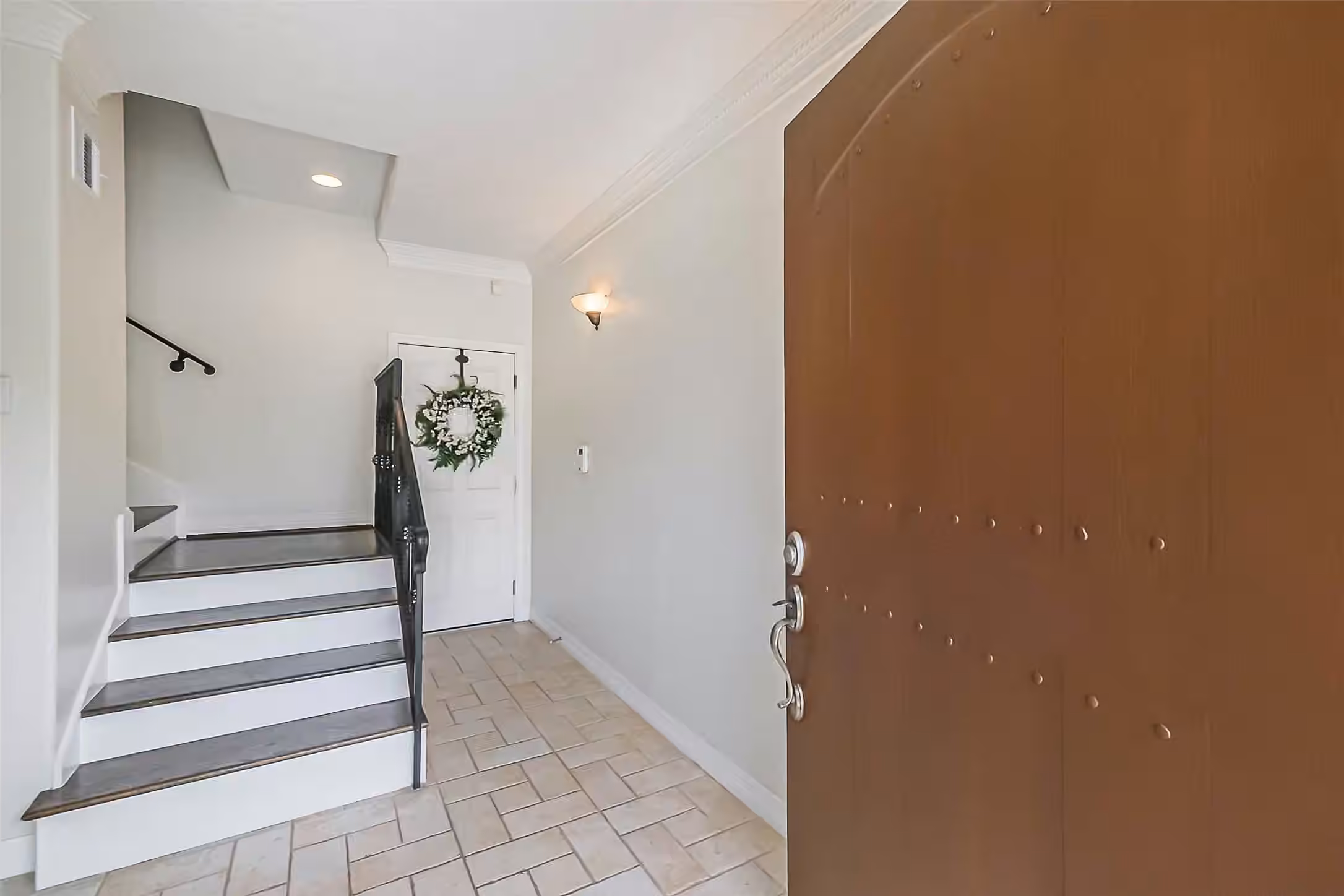 Photo 4 of 4925 Travis Street, Houston, TX