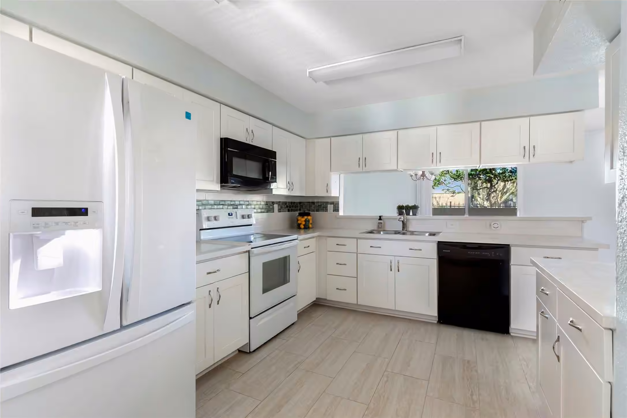 Photo 5 of 14515 Wunderlich Drive 207, Houston, TX