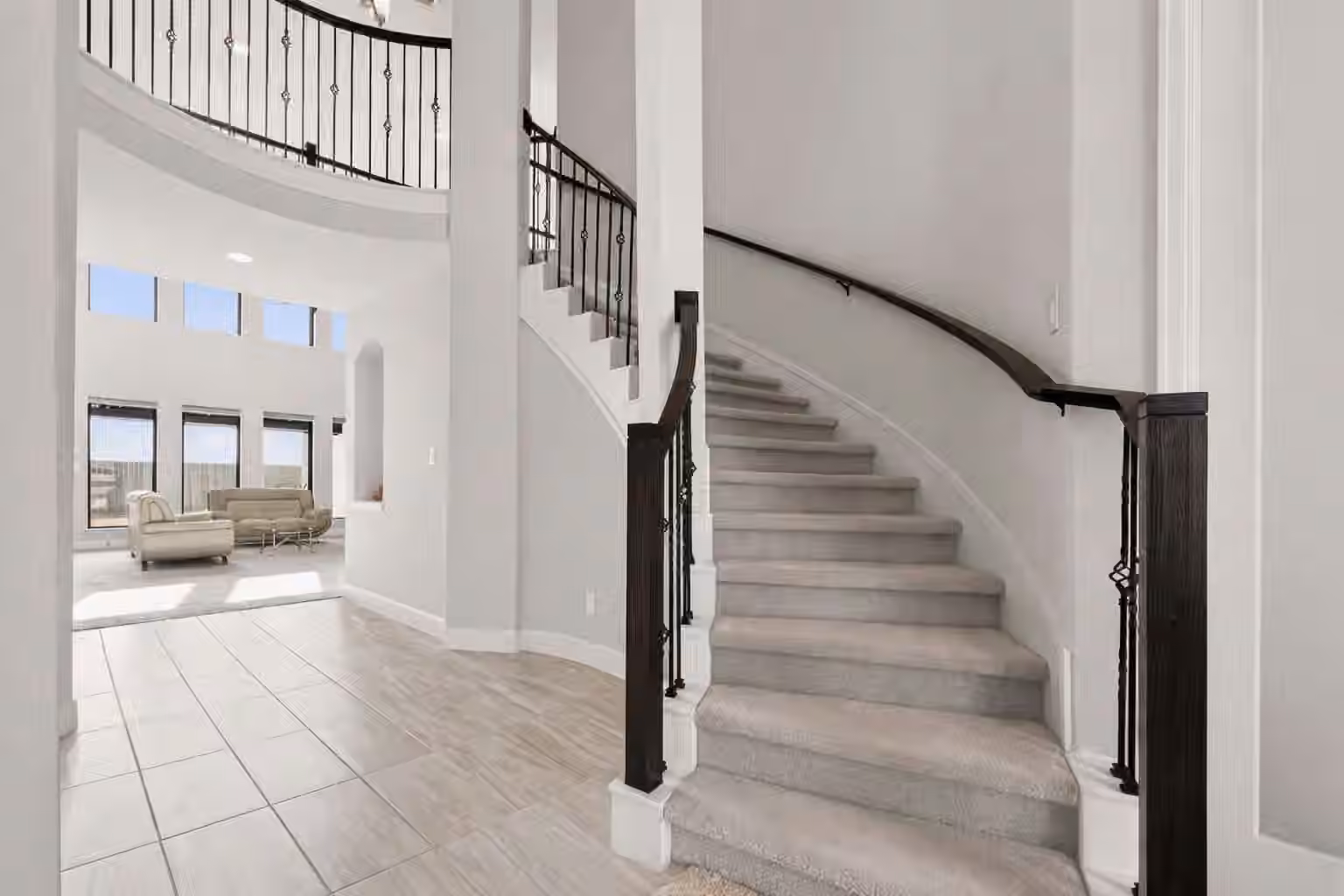 Photo 4 of 5610 Mesa Estates Drive, Richmond, TX