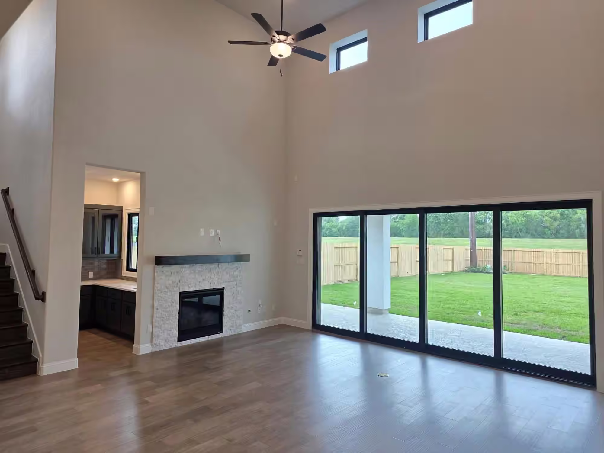 Photo 7 of 9802 Hunters Run Drive, Missouri City, TX