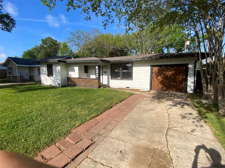 Photo of 822 Harvard Street, Deer Park, TX