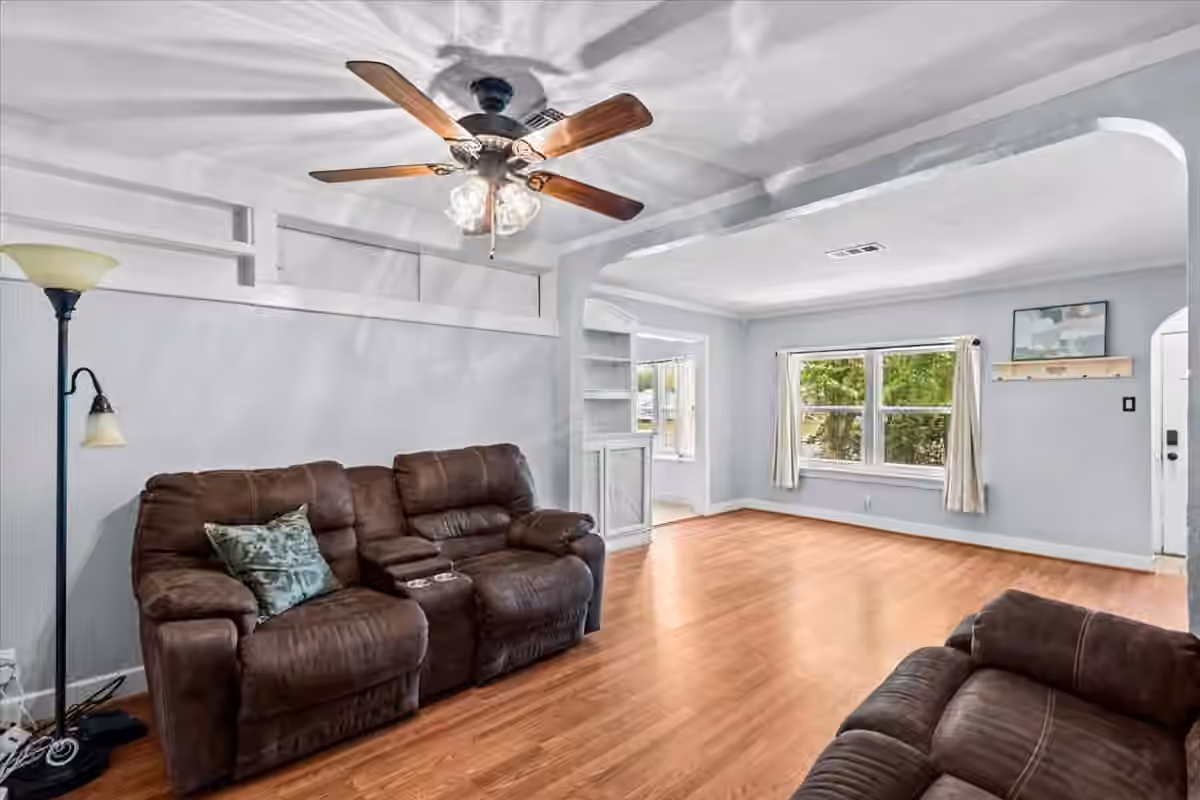Photo 4 of 4018 Fm 646 Road N, Santa Fe, TX