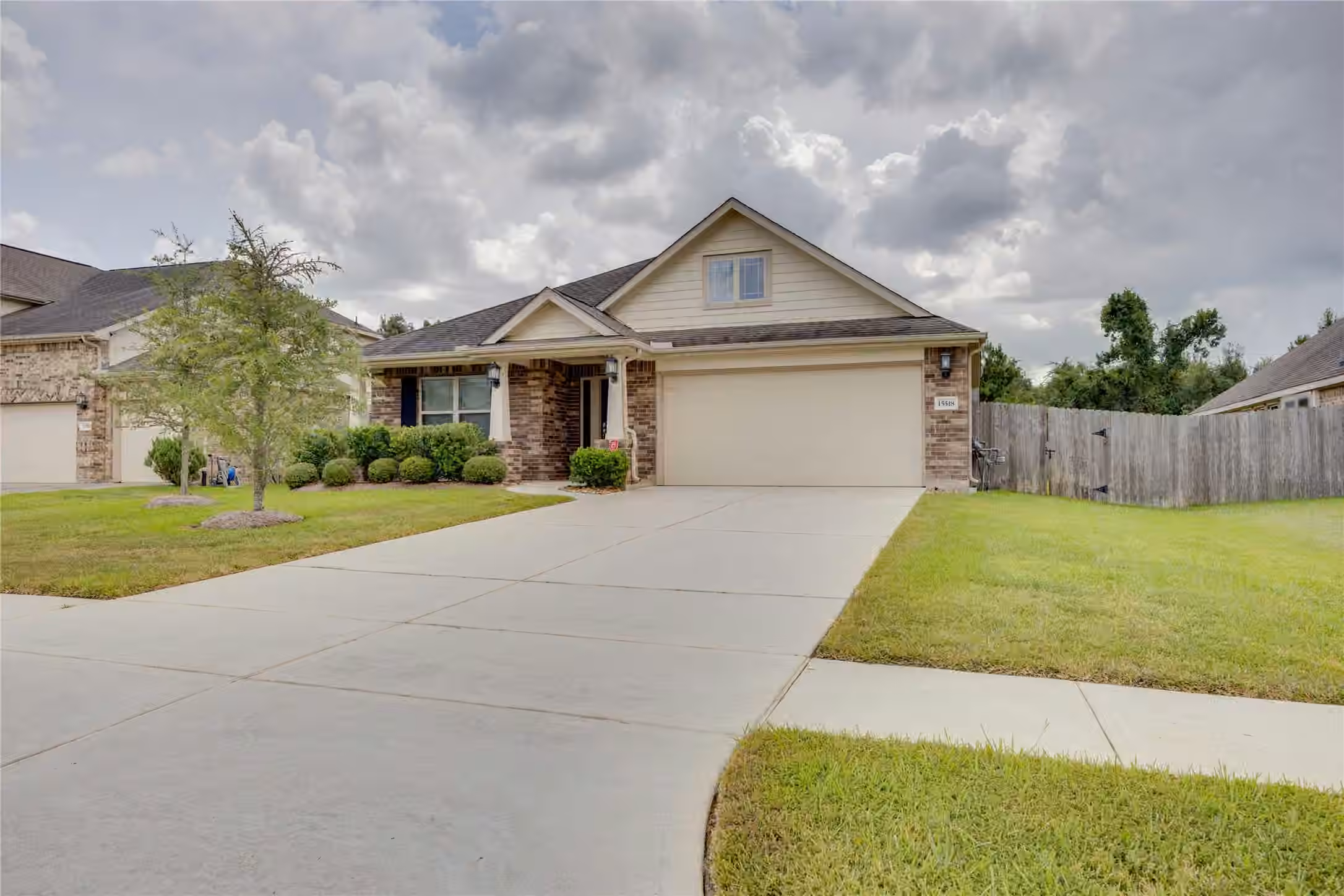 Photo 4 of 15518 Hudson Valley Court, Crosby, TX