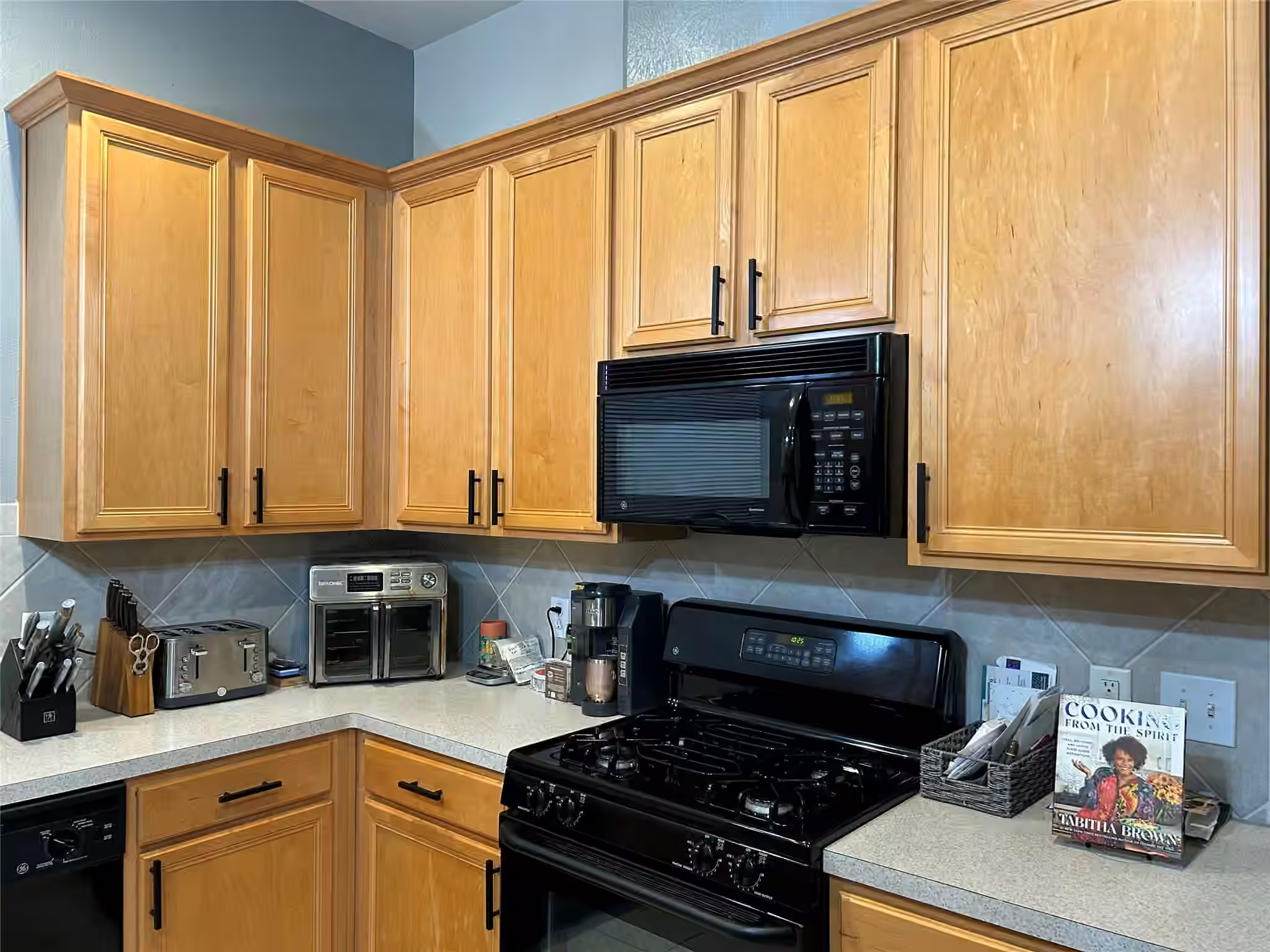 Photo 6 of 10234 Turrett Point Lane, Houston, TX