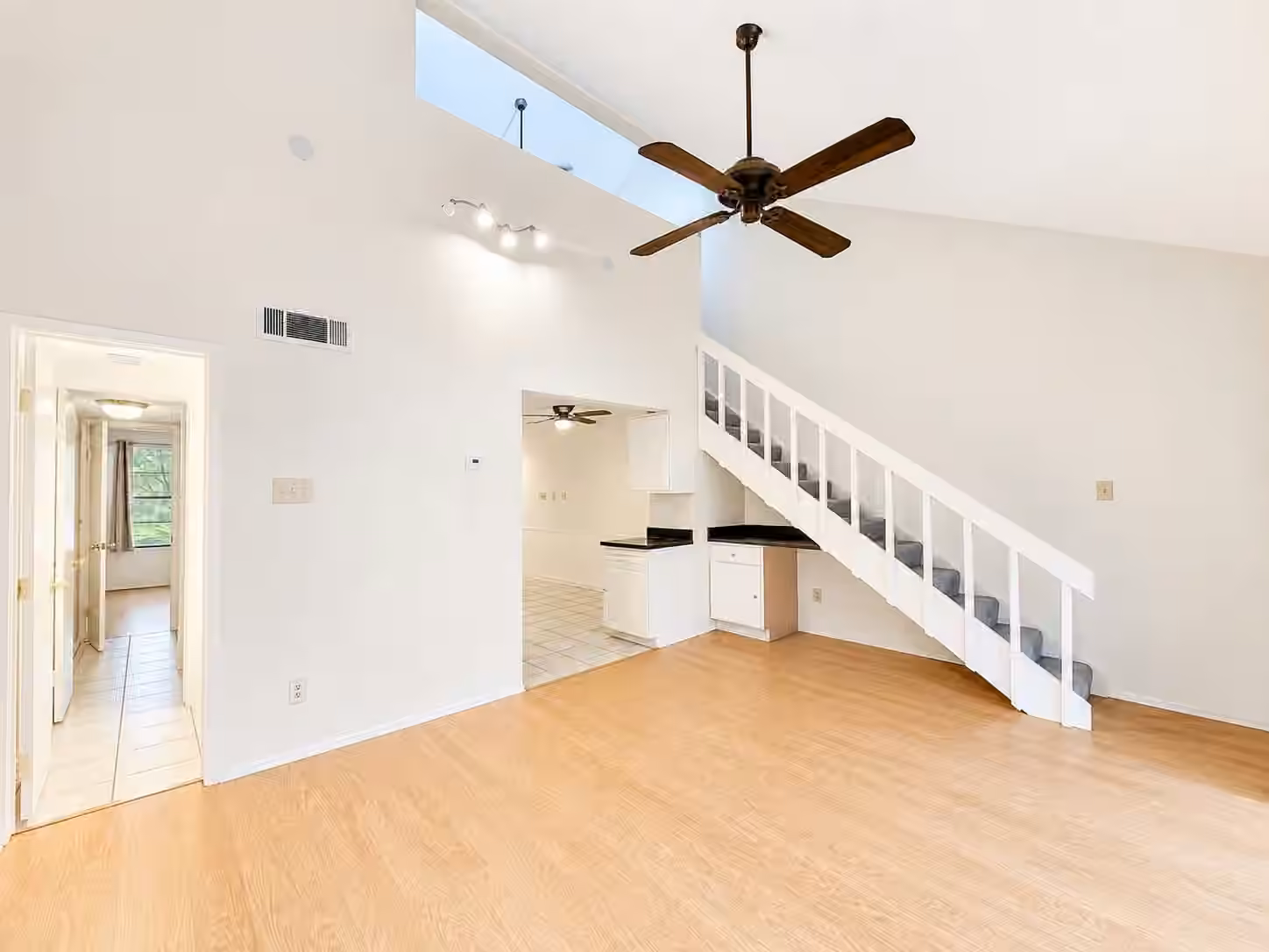 Photo 5 of 12900 Walden Road 812 H, Montgomery, TX