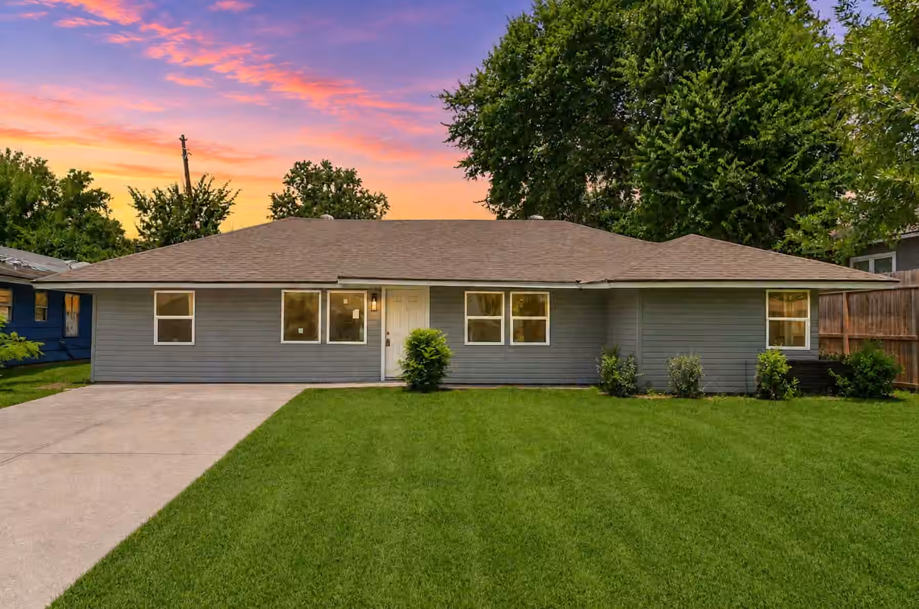 Photo of 5823 Lyndhurst Drive, Houston, TX