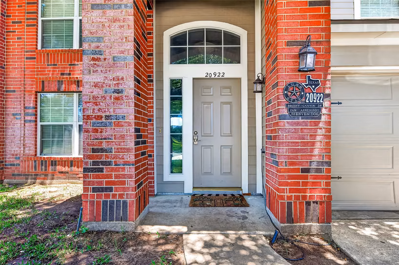 Photo 5 of 20922 Brushy Canyon Drive, Houston, TX