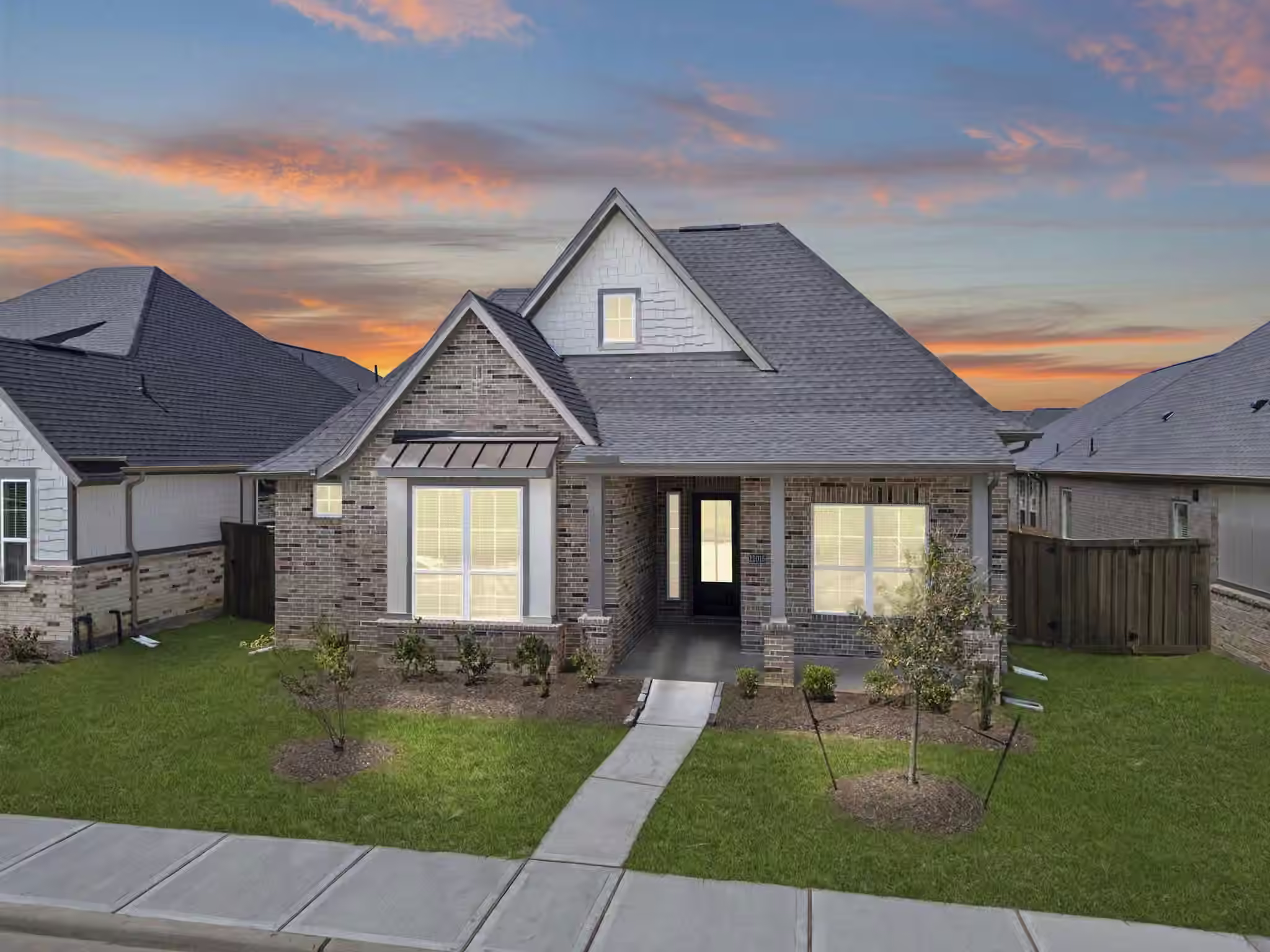 Photo 3 of 12015 Canal View Blvd, Mont Belvieu, TX