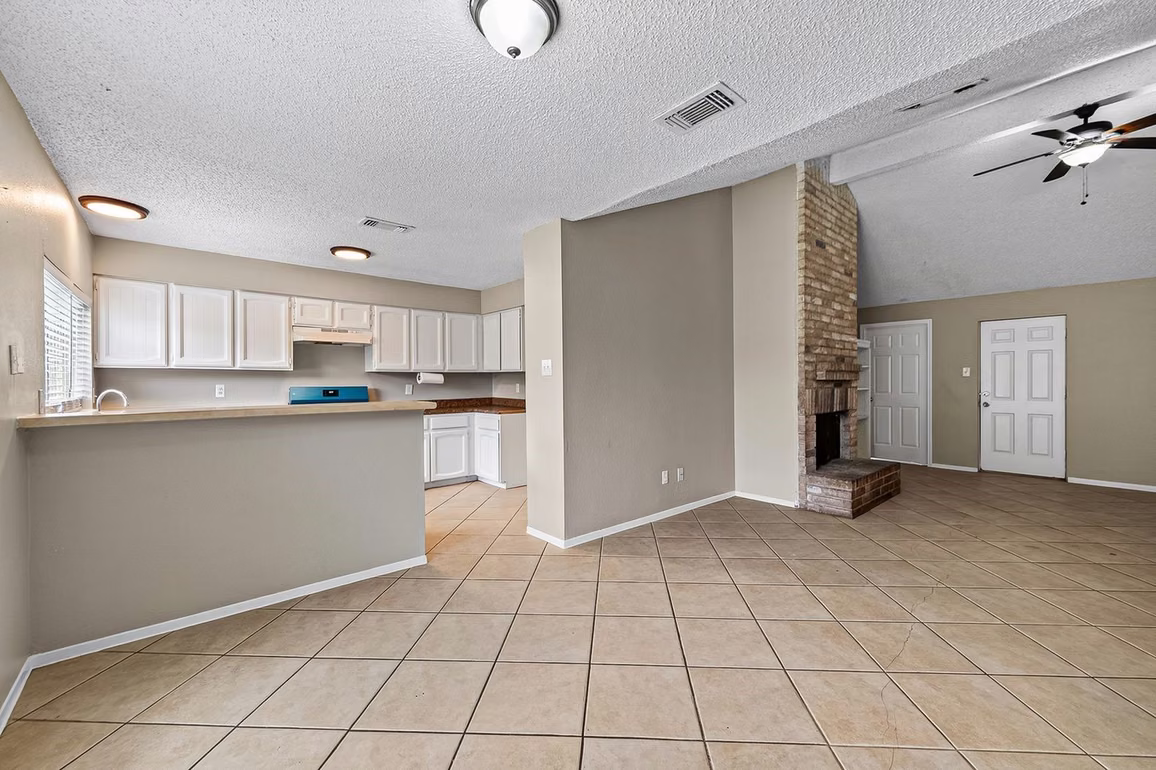 Photo 5 of 12150 Osage Park Drive, Houston, TX