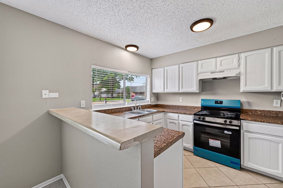 Photo 7 of 12150 Osage Park Drive, Houston, TX