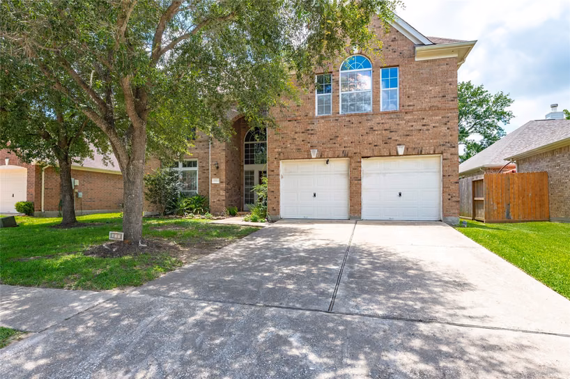 Photo 2 of 327 Holly Branch Lane, Kemah, TX