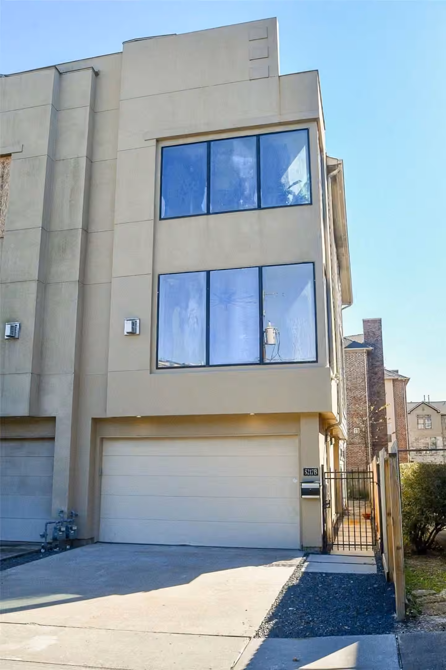 Photo 6 of 5217 Inker Street B, Houston, TX