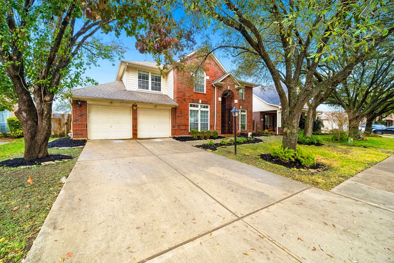 Photo 3 of 12310 Shadow Island Drive, Houston, TX