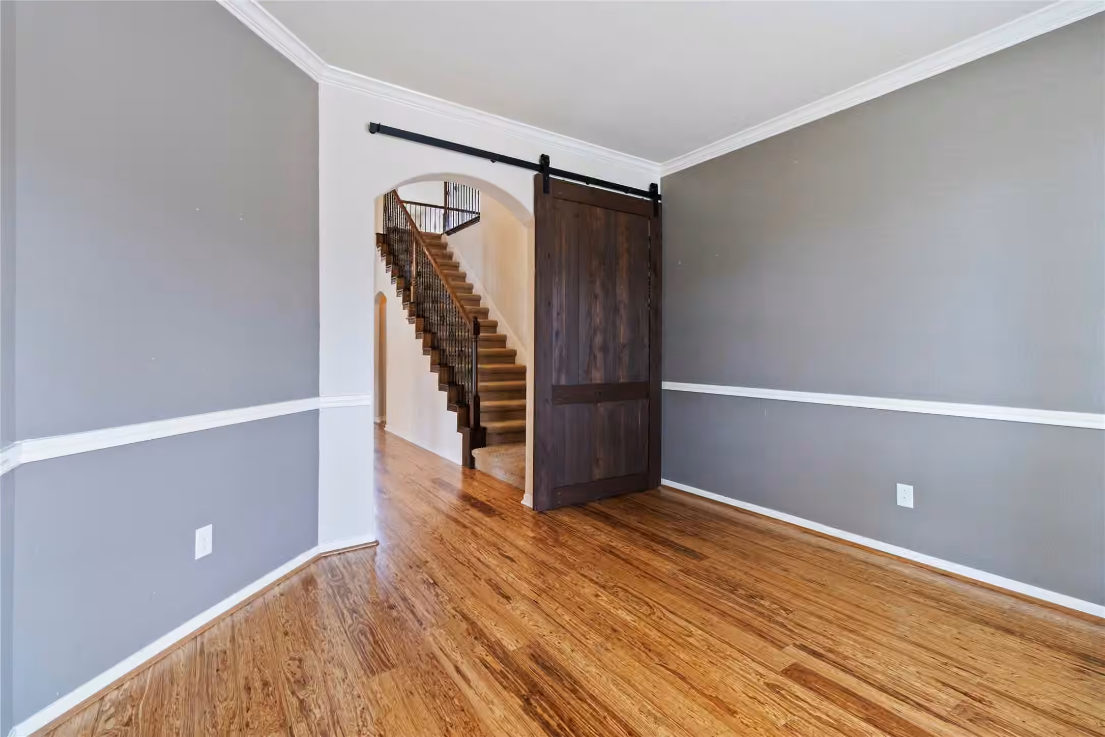 Photo 5 of 1740 N Meridian Greens Drive, Dickinson, TX
