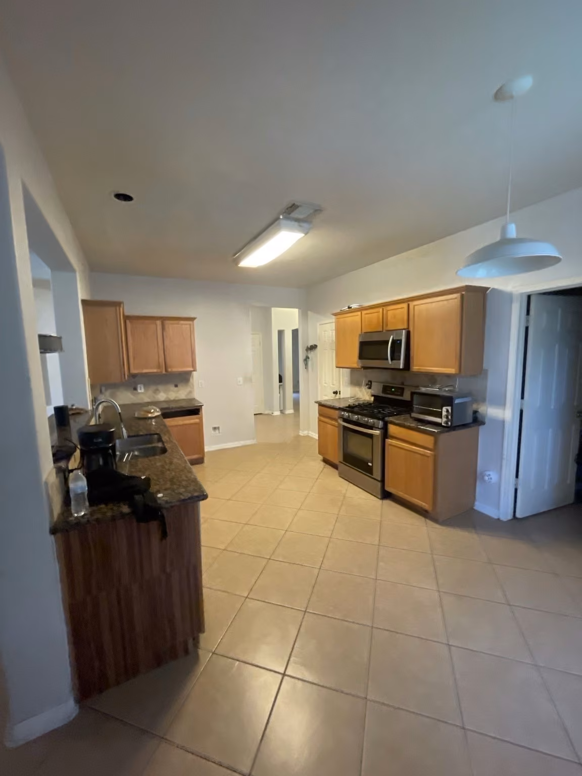 Photo 4 of 7910 Pelican Lane, Baytown, TX