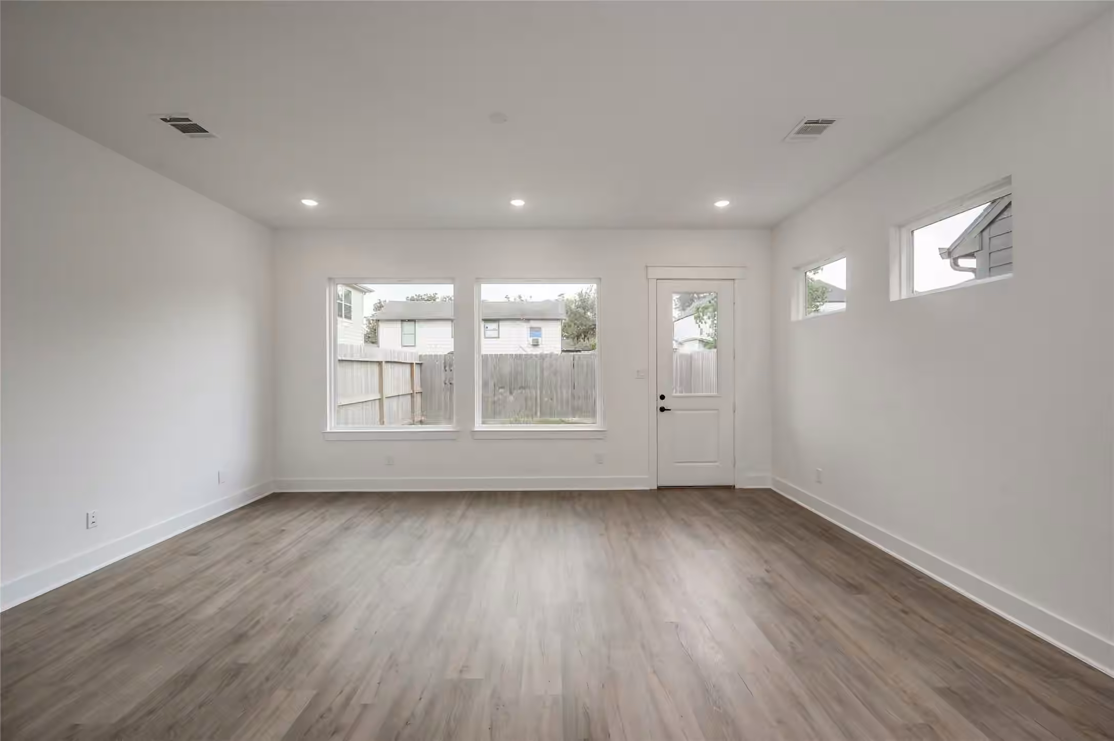 Photo 7 of 4605 Terry Street, Houston, TX