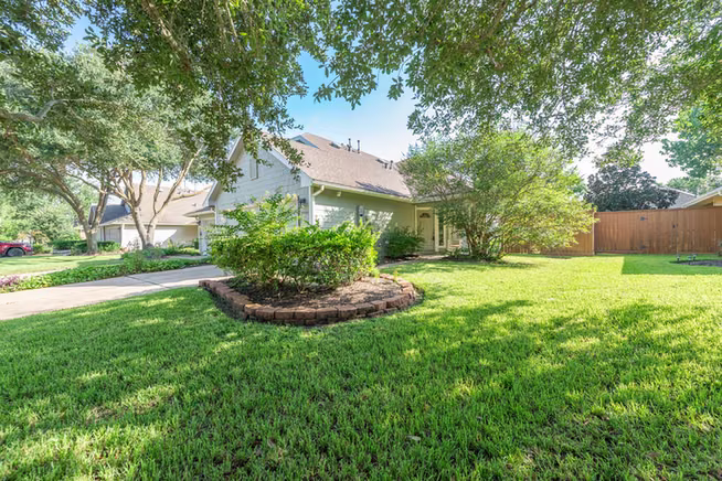 Photo 2 of 5335 Greenbrae Lane, Katy, TX