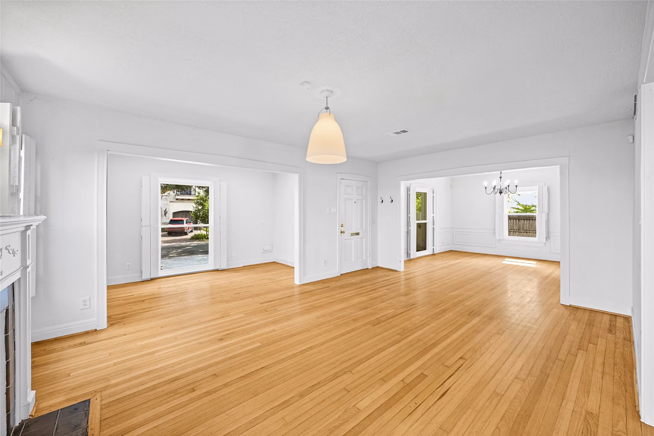 Photo 5 of 2438 Albans Road, Houston, TX