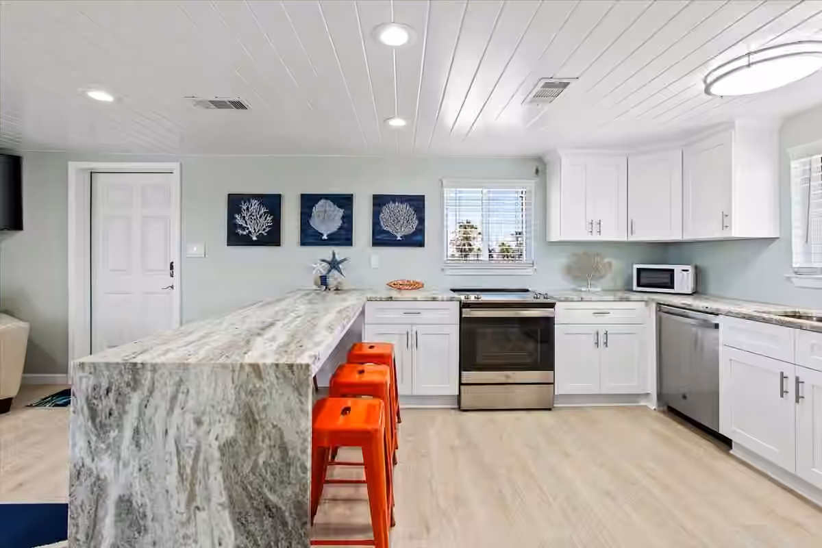Photo 4 of 16531 Nassau Way, Jamaica Beach, TX