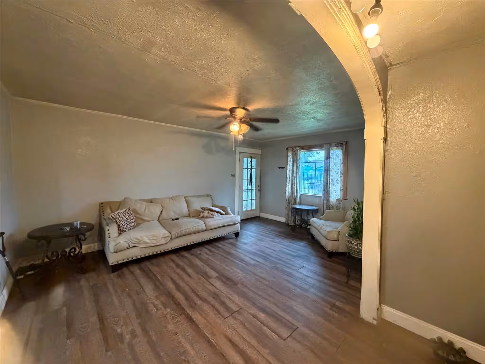Photo 4 of 2305 Windsor Lane, Pasadena, TX