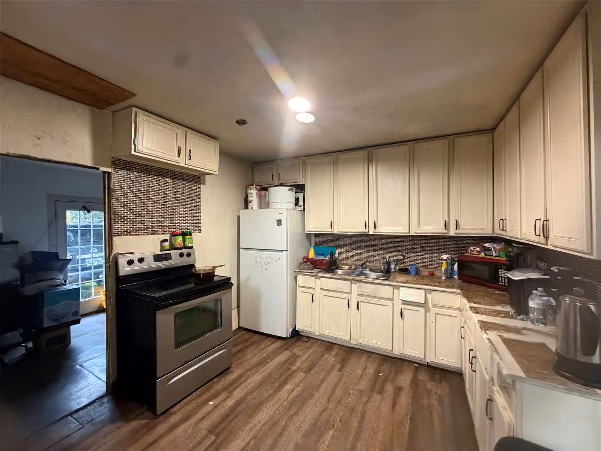 Photo 6 of 2305 Windsor Lane, Pasadena, TX
