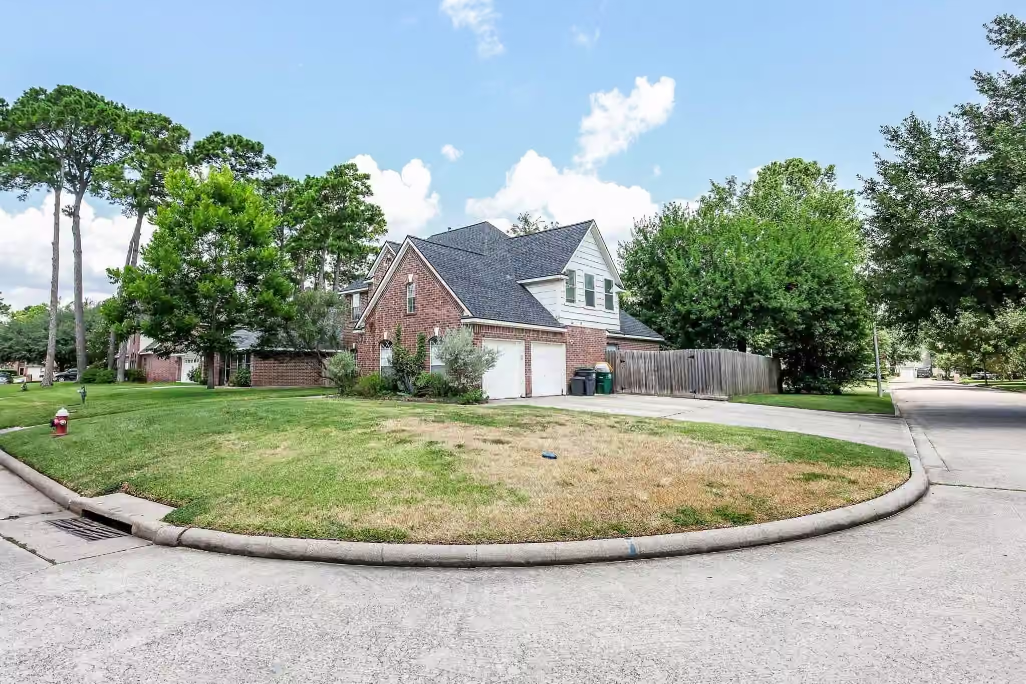 Photo 4 of 13502 Spring Court, Tomball, TX