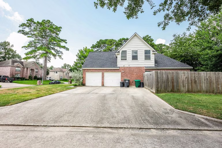 Photo 6 of 13502 Spring Court, Tomball, TX