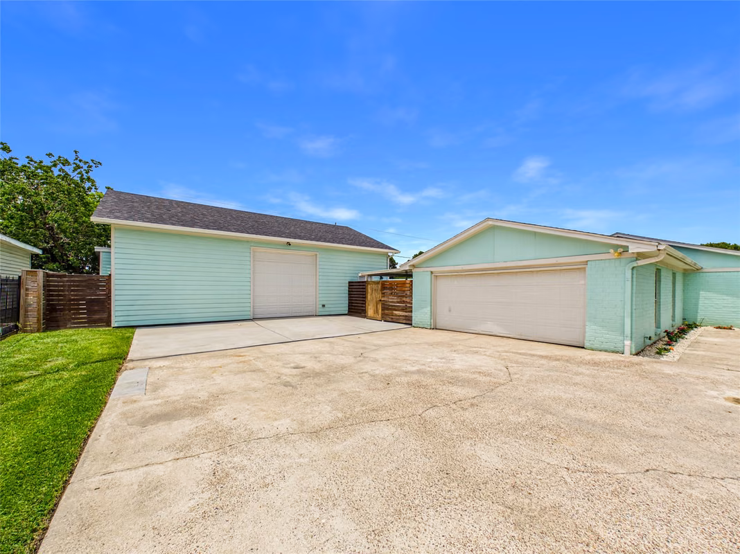 Photo 7 of 1212 Delores Street, Kemah, TX